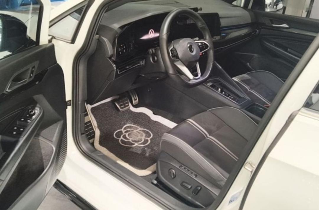 Volkswagen Golf 280TSI DSG R-Line Lite
