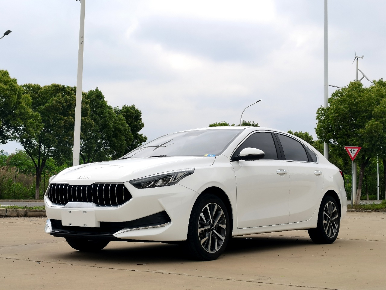 Kia K3 1.5L CVT