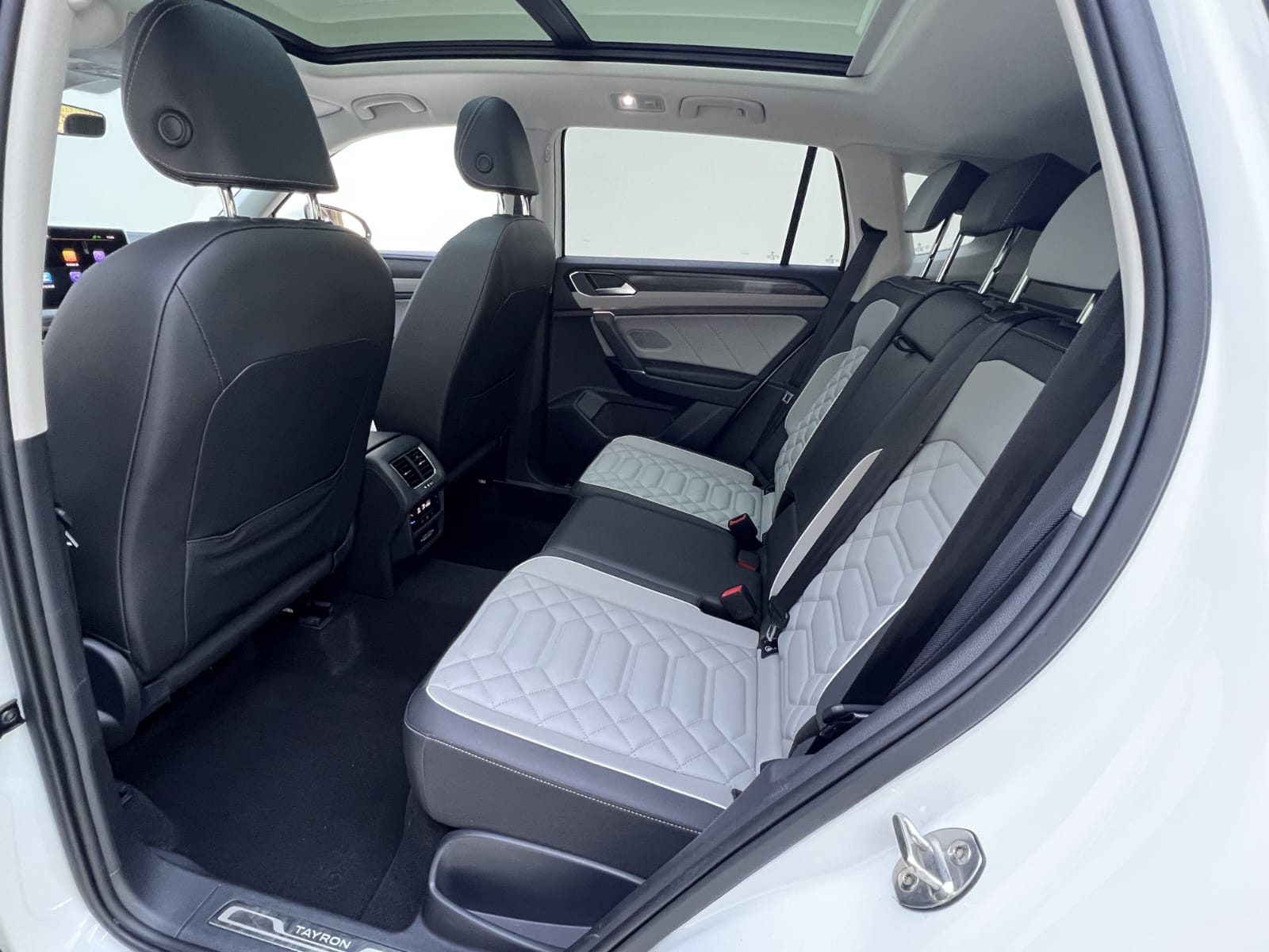 Volkswagen Tayron 280TSI Deluxe Plus Premium Edition