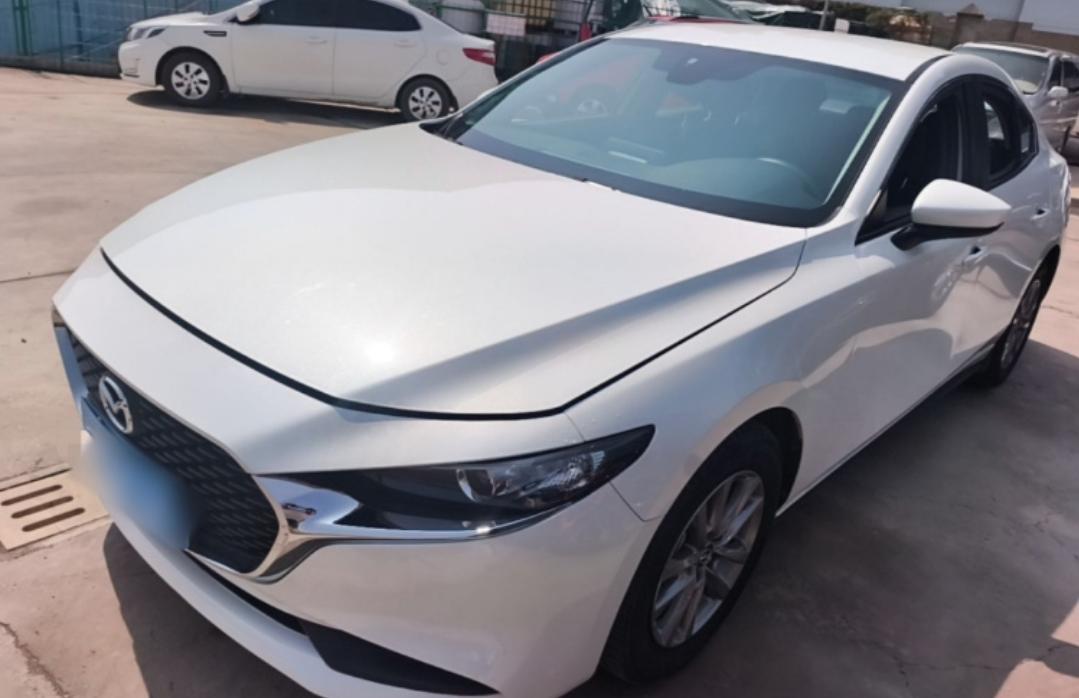 Mazda 3 Axela 2.0L Automatic