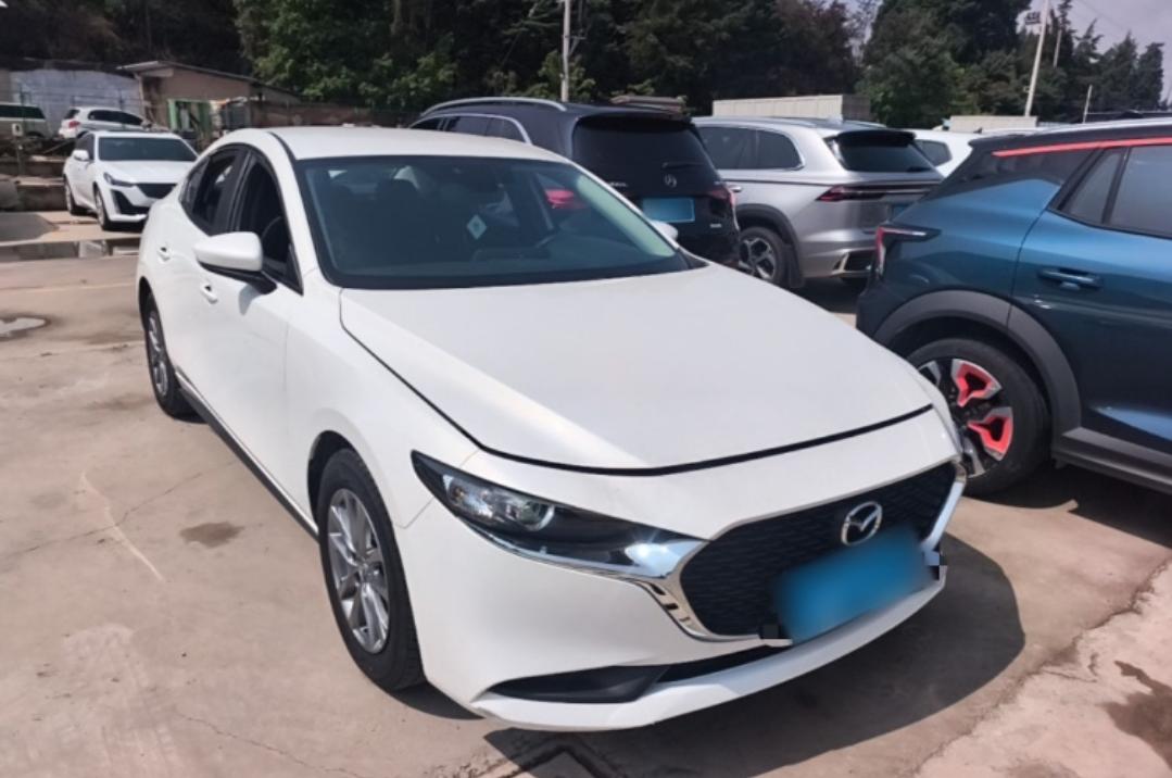 Mazda 3 Axela 2.0L Automatic