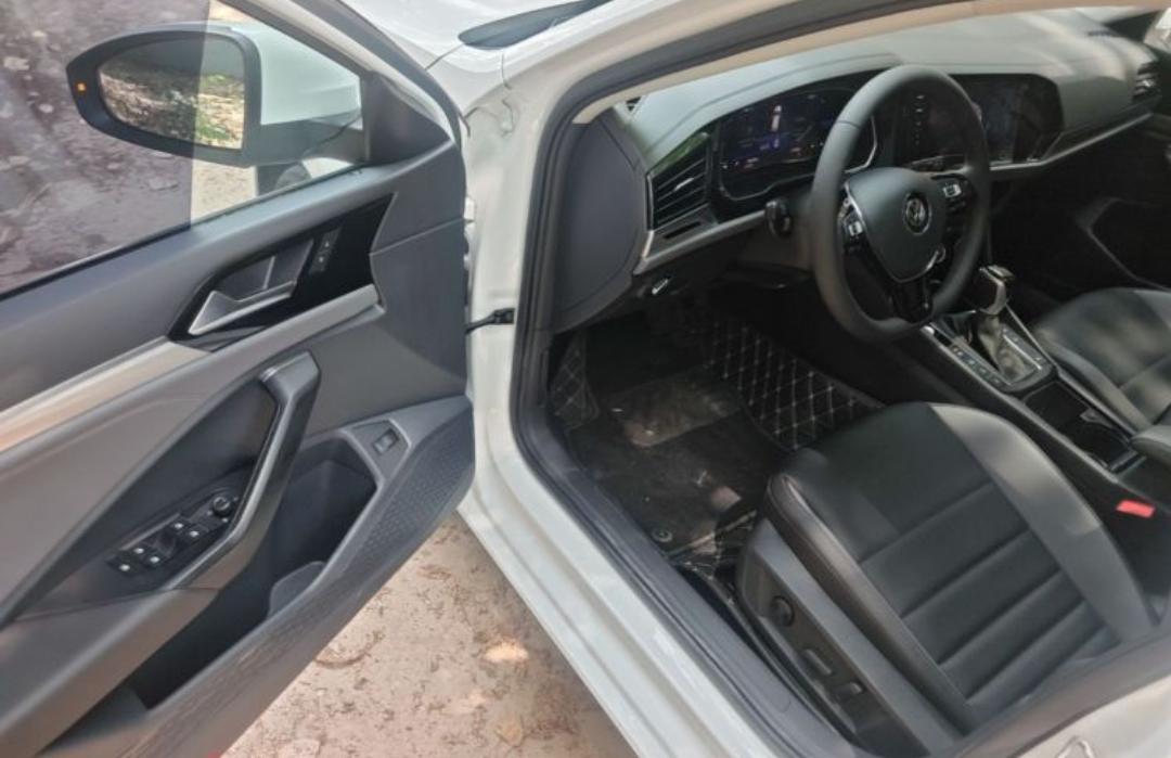 Volkswagen Sagitar 280TSI DSG Oversight Edition