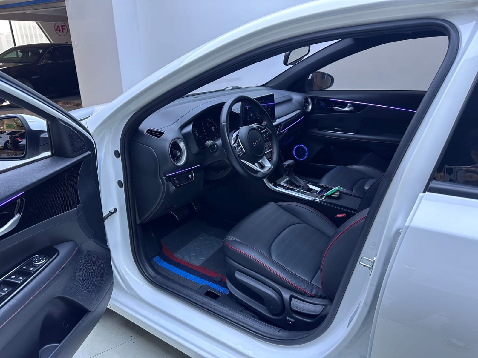 Kia K3 1.4T DCT GT-Line Connected Edition