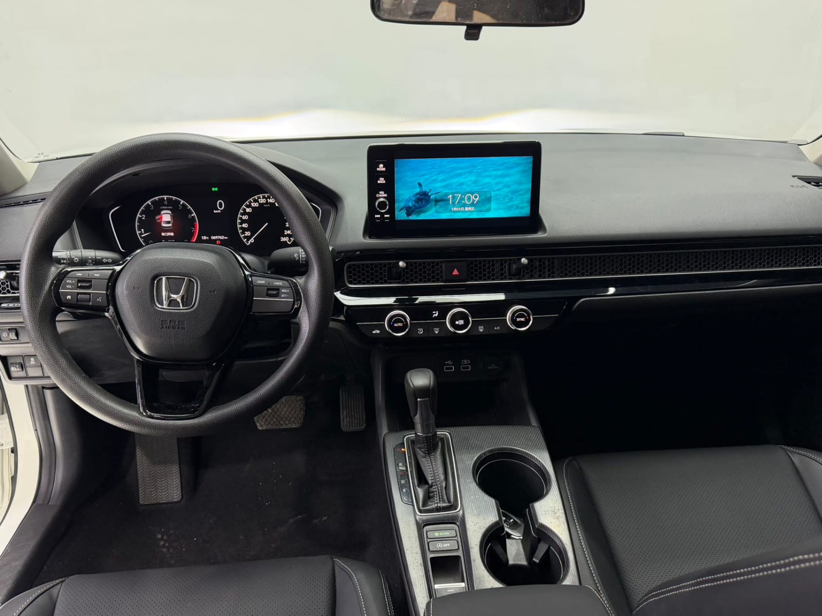 Honda Civic 180TURBO CVT