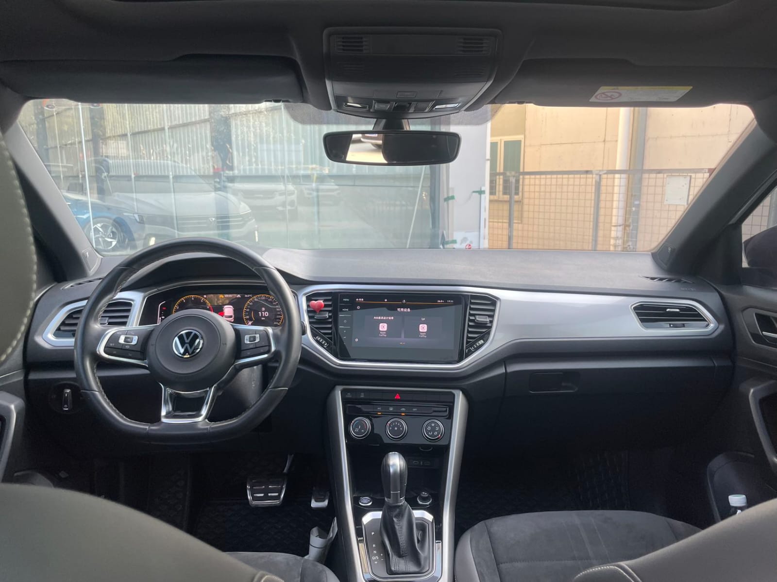 Volkswagen T-ROC Tango 280TSI DSG R-Line Pro PLUS