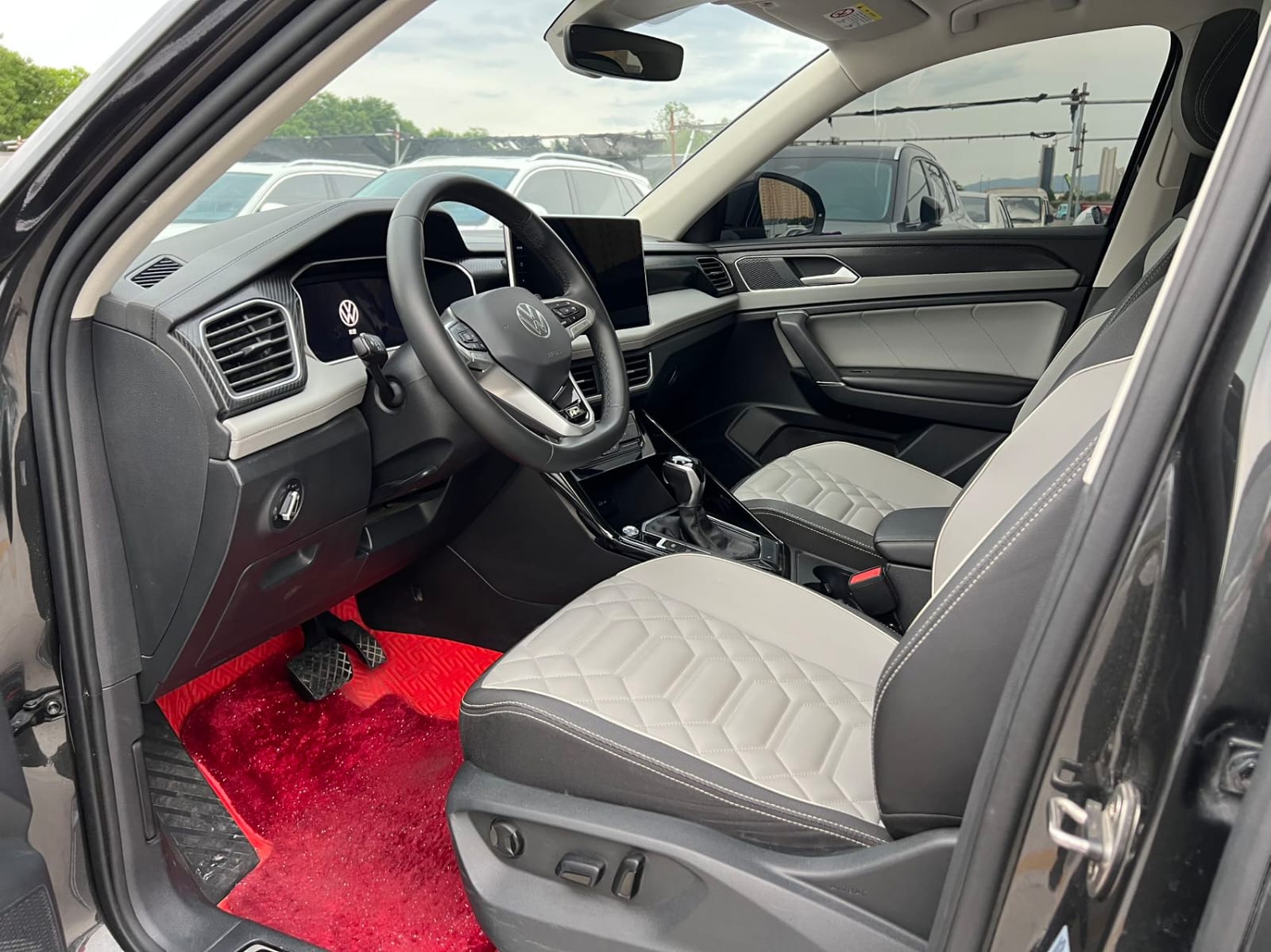 Volkswagen Tayron 280TSI Deluxe Plus Premium Edition