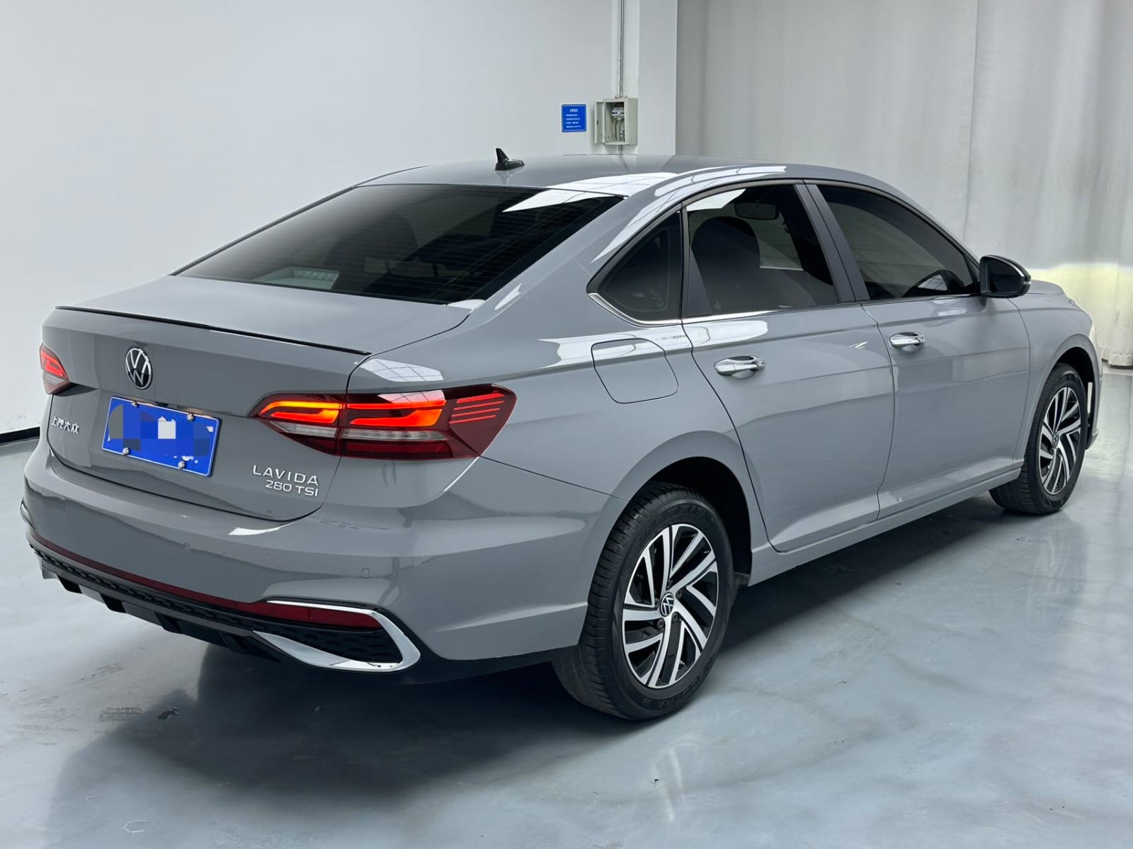 Volkswagen Lavida 280TSI DSG Starlet