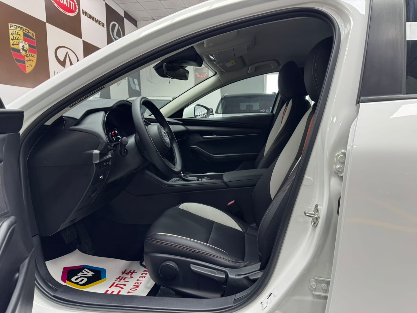 Mazda 3 Axela 1.5L