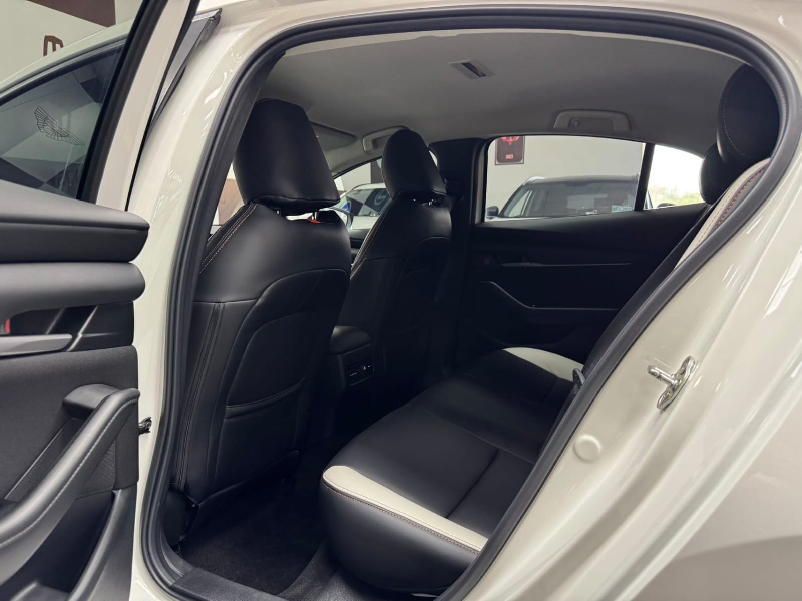 Mazda 3 Axela 1.5L