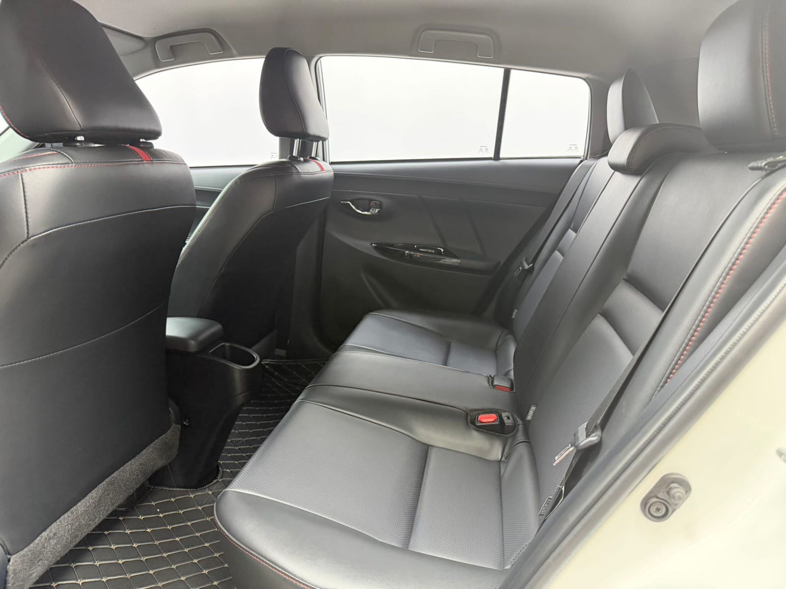 Toyota Yaris L 1.5 CVT Deluxe PLUS