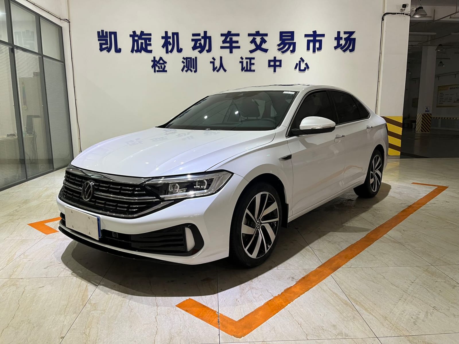 Volkswagen Sagitar 280TSI DSG Excellence Plus