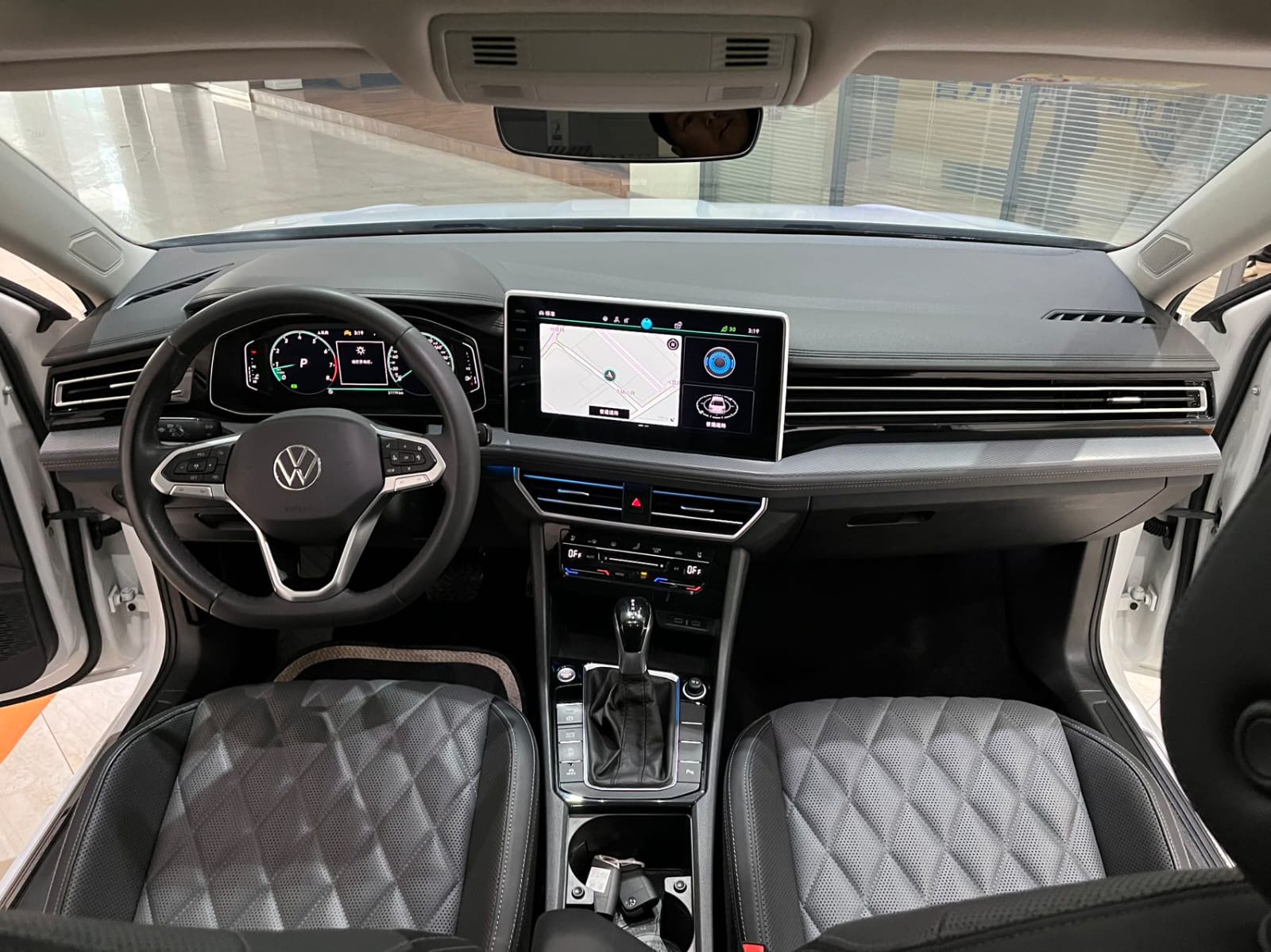 Volkswagen Sagitar 280TSI DSG Excellence Plus