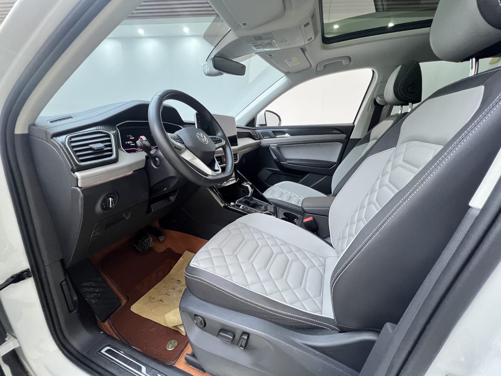 Volkswagen Tayron 280TSI Deluxe Plus Premium Edition