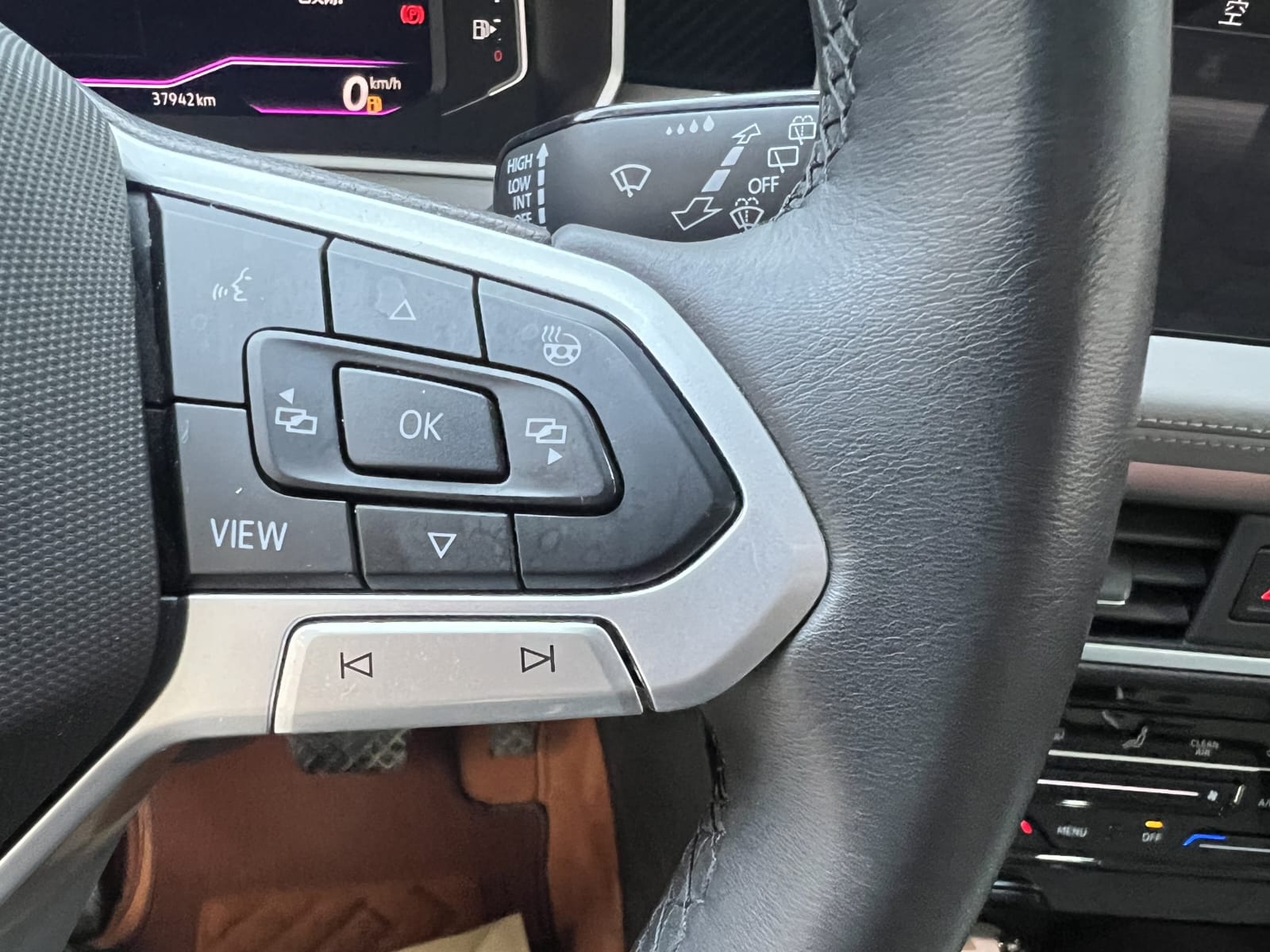 Volkswagen Tayron 280TSI Deluxe Plus Premium Edition