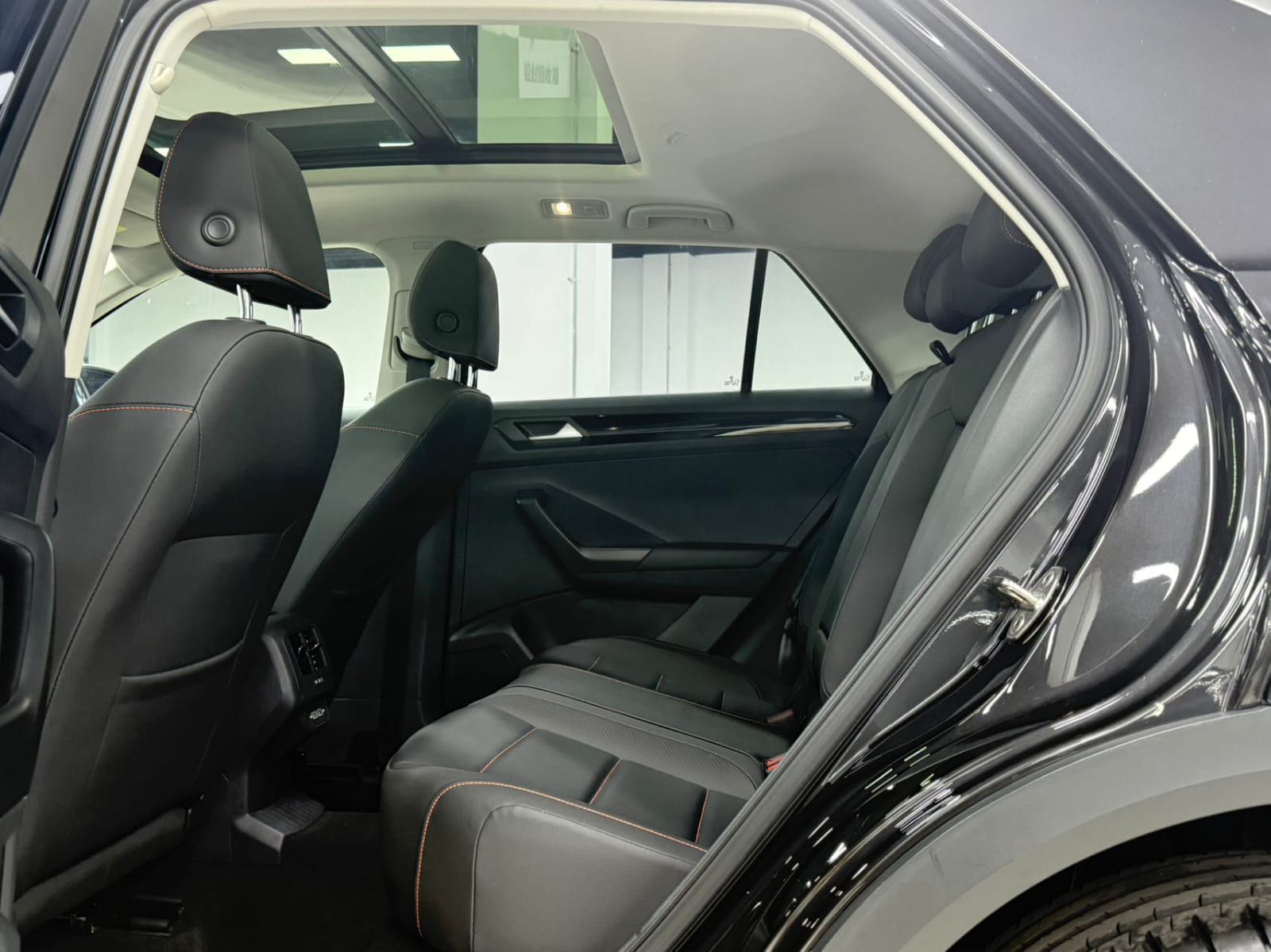 Volkswagen T-ROC Tango 280TSI DSG Comfort Intelligent Union (30th Anniversary) Edition
