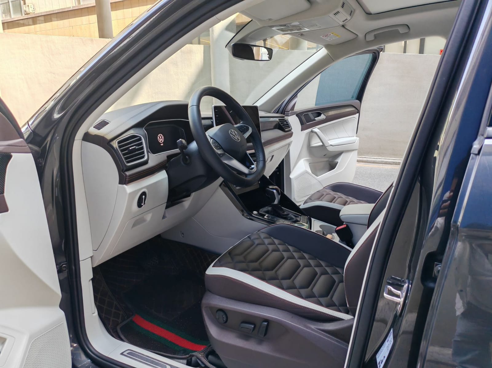 Volkswagen Tayron 280TSI Premium Edition