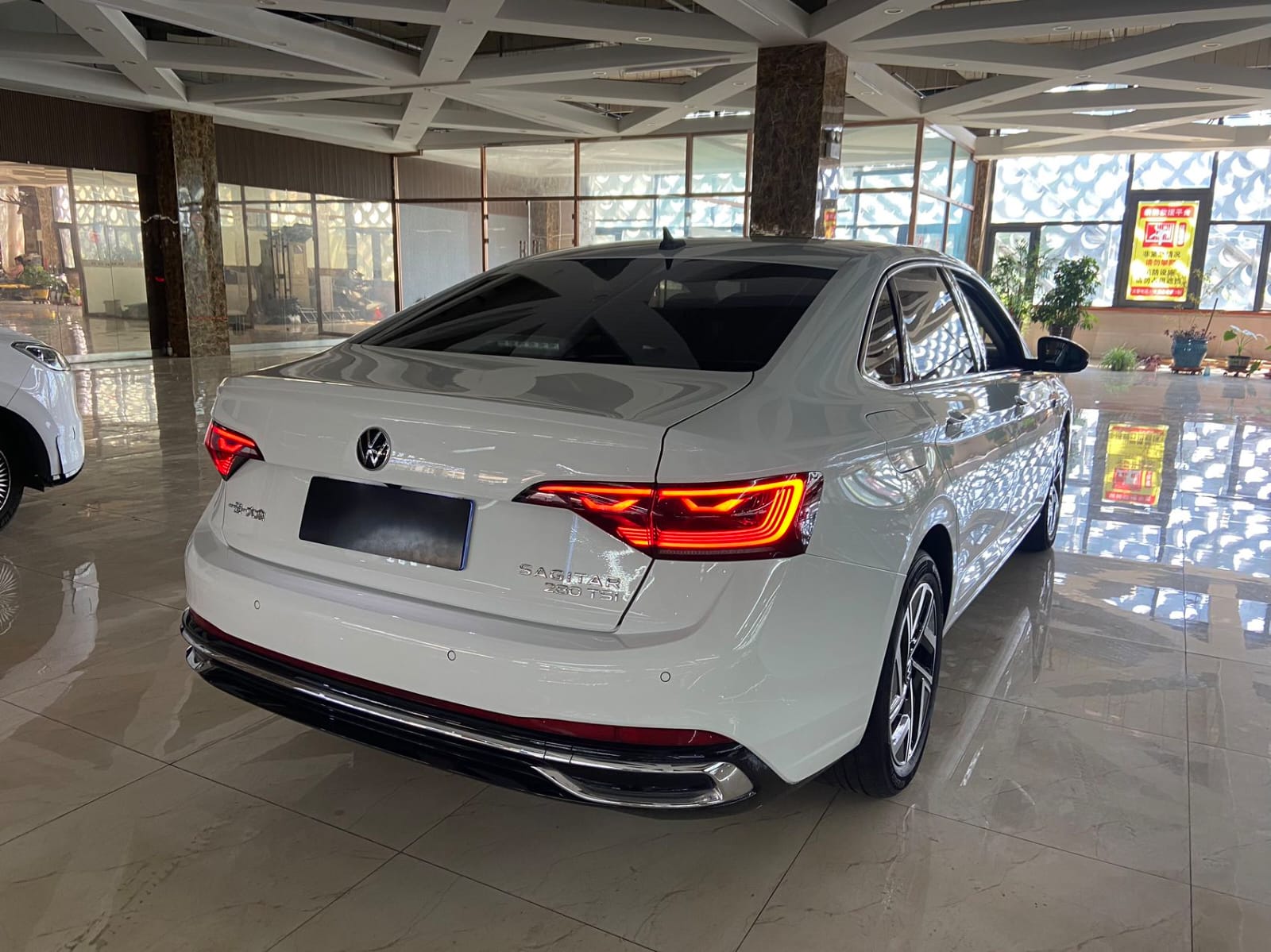 Volkswagen Sagitar 280TSI DSG Oversight Plus