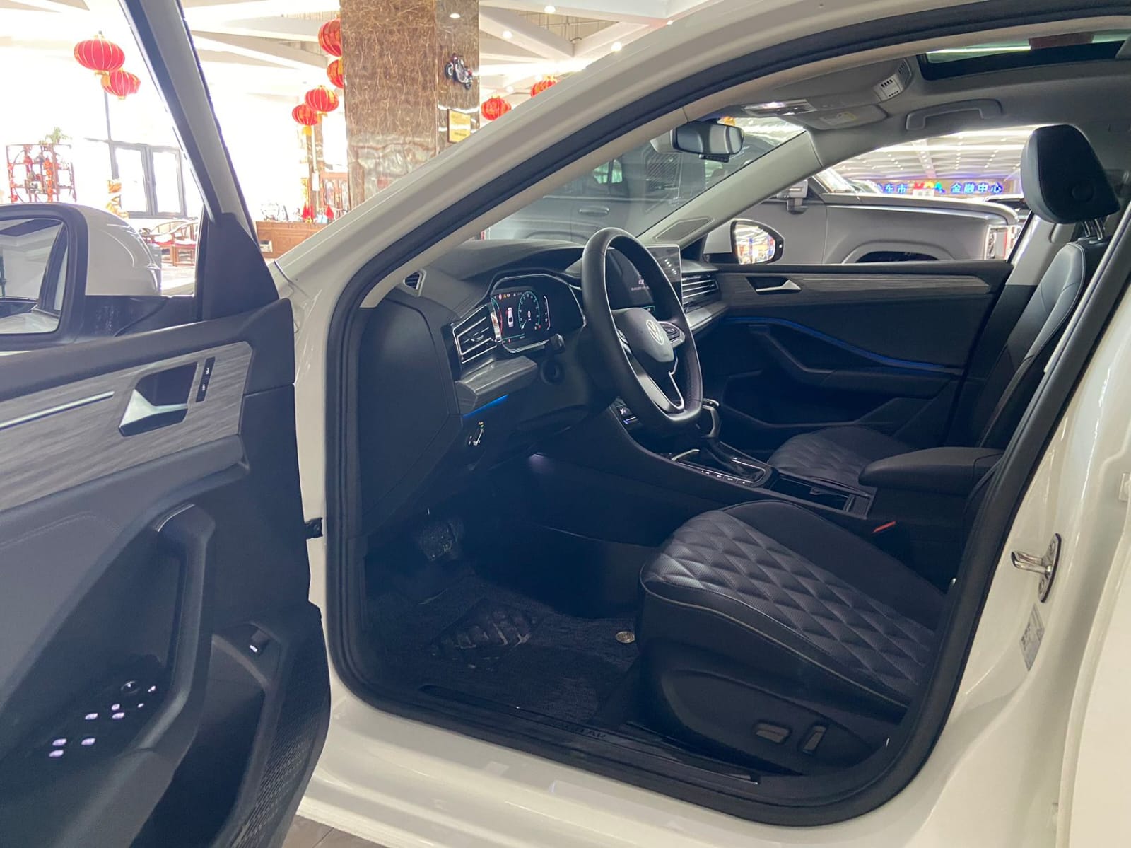 Volkswagen Sagitar 280TSI DSG Oversight Plus