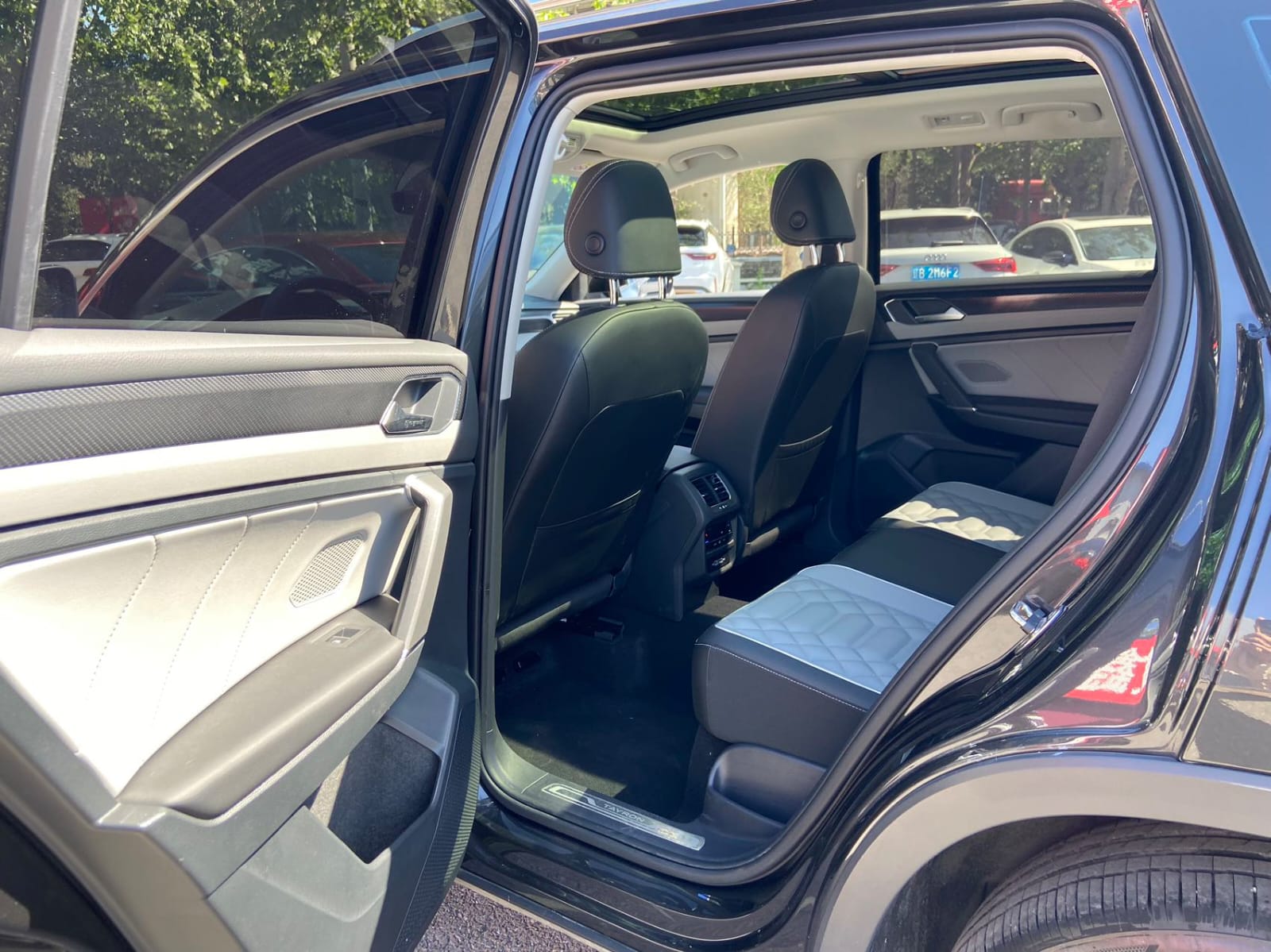 Volkswagen Tayron 280TSI Deluxe Plus Premium Edition