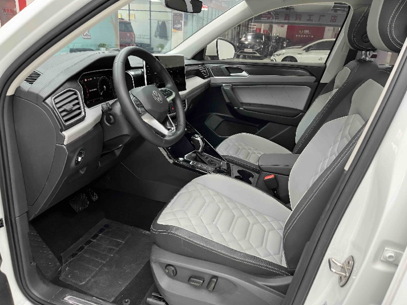 Volkswagen Tayron 280TSI Deluxe Plus Premium Edition