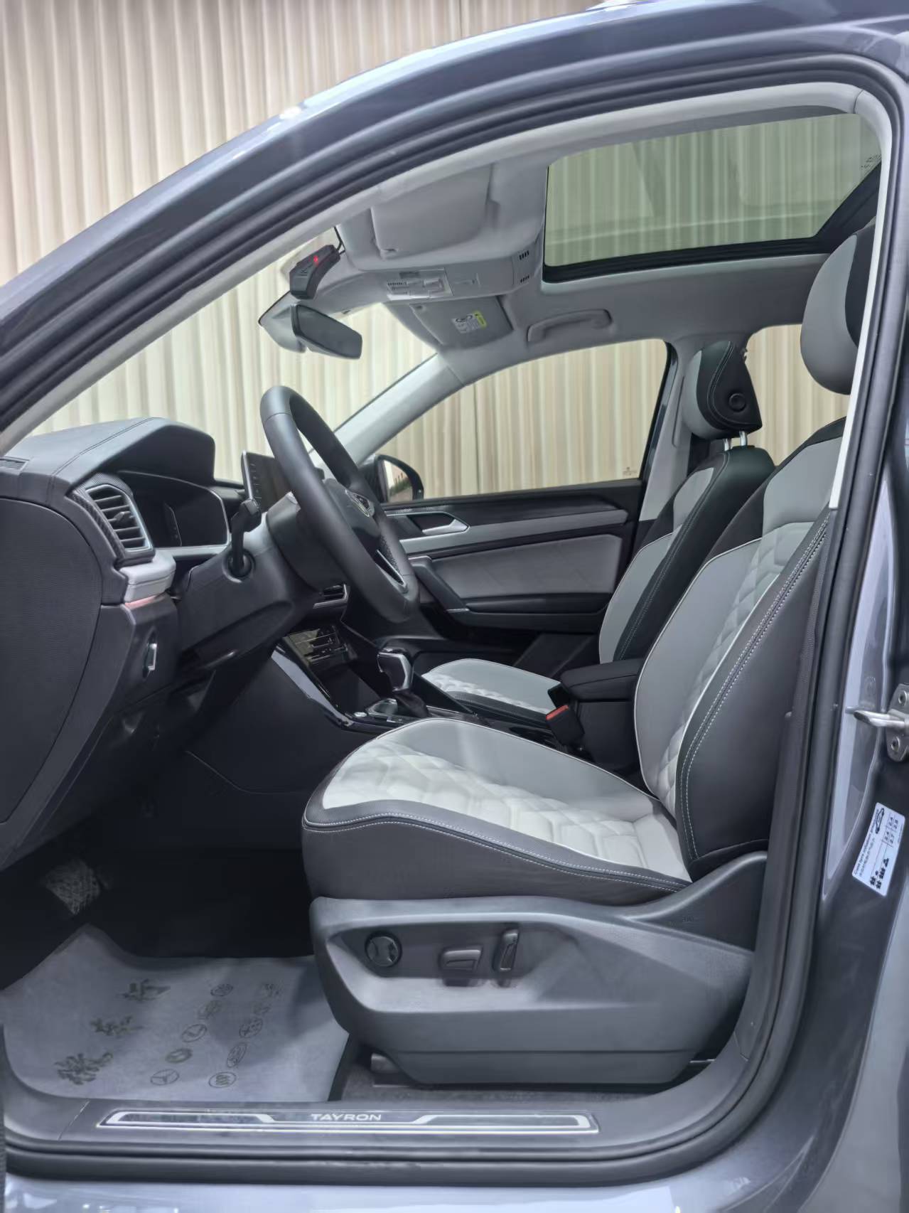 Volkswagen Tayron 280TSI Deluxe Plus Premium Edition