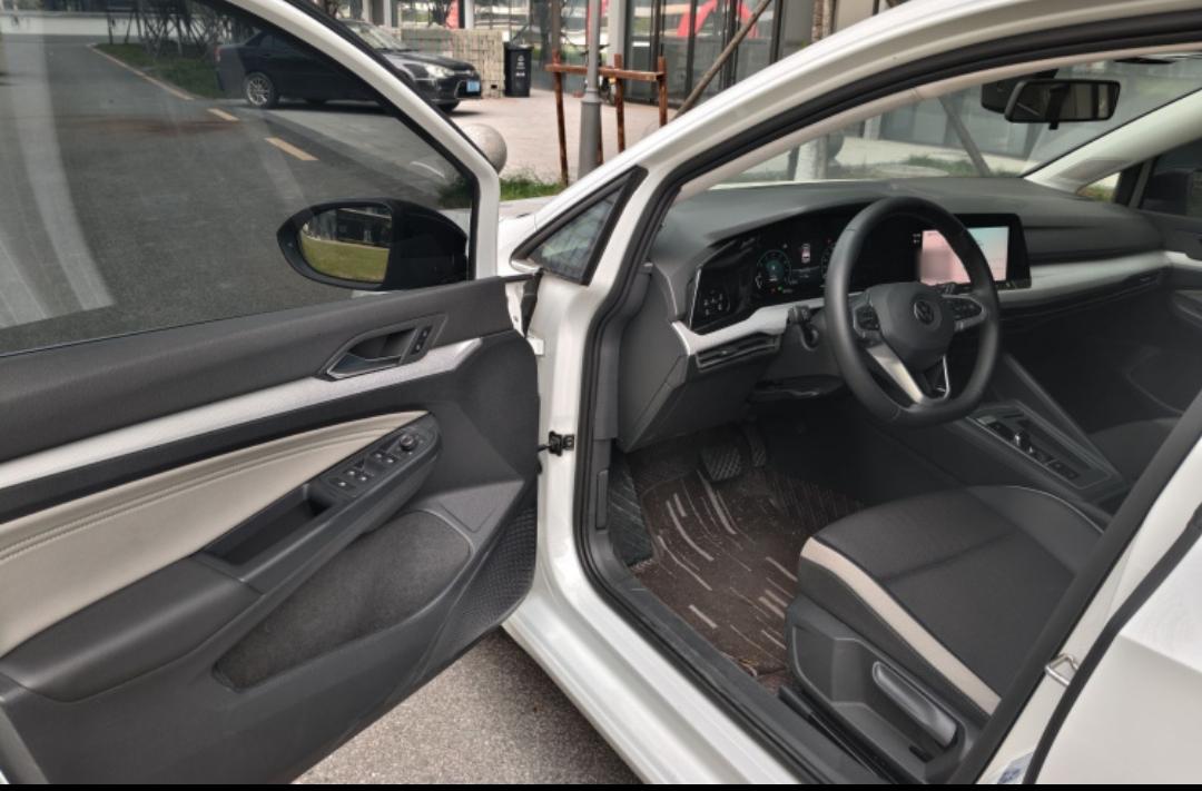 Volkswagen Golf 280TSI DSG Pro