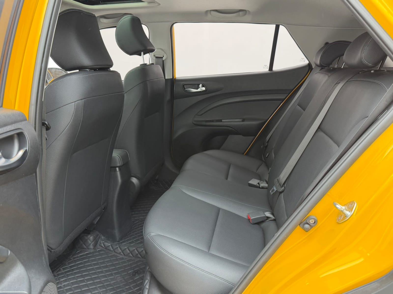 Kia KX1 1.4L CVT Enjoy Skylight Edition