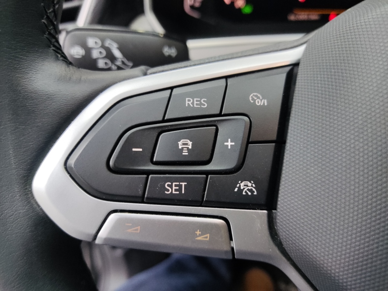 Volkswagen Tayron 280TSI Deluxe Plus Premium Edition