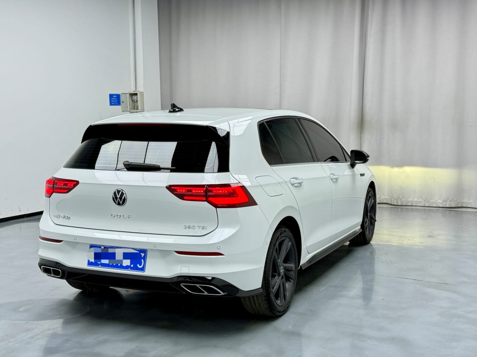 Volkswagen Golf 280TSI DSG R-Line