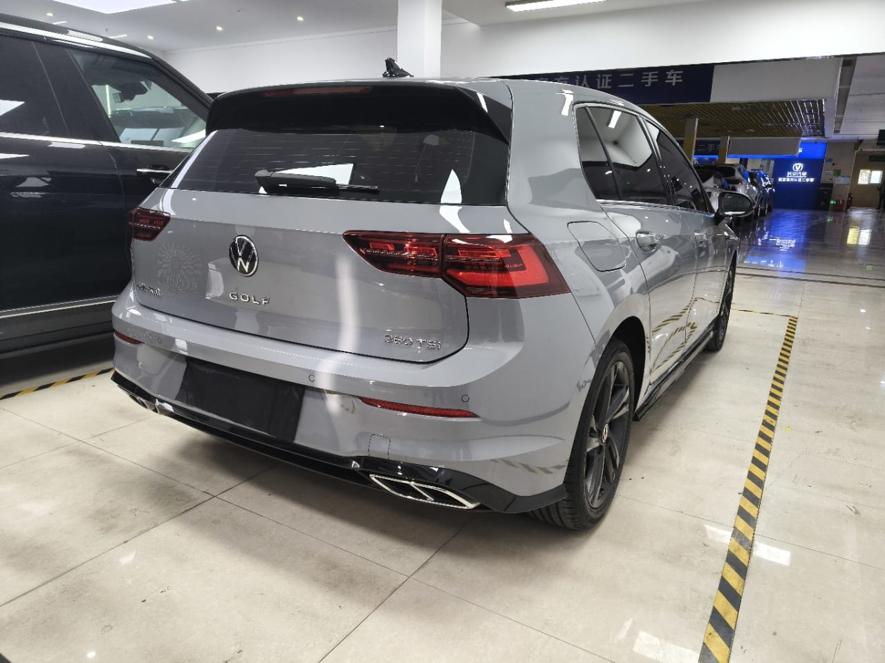Volkswagen Golf 1.4T R-Line Life
