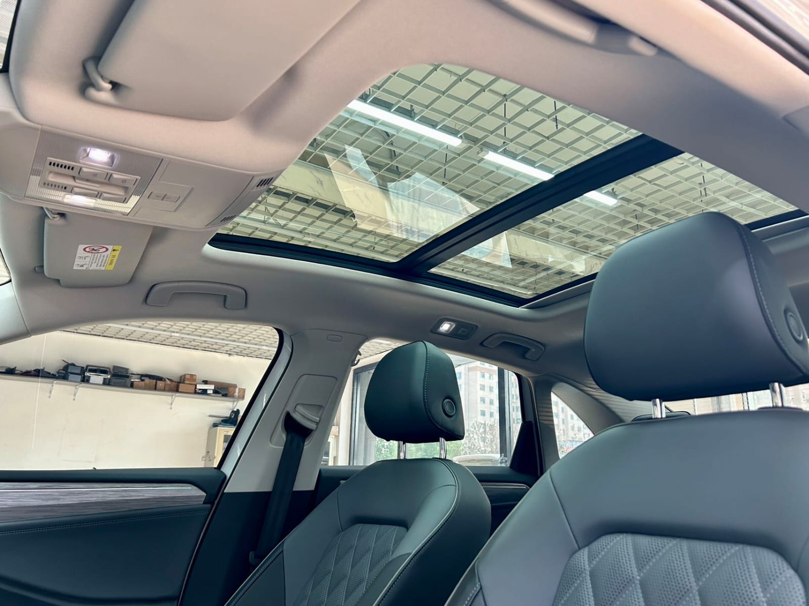 Volkswagen Sagitar  280TSI DSG Premium Edition Plus