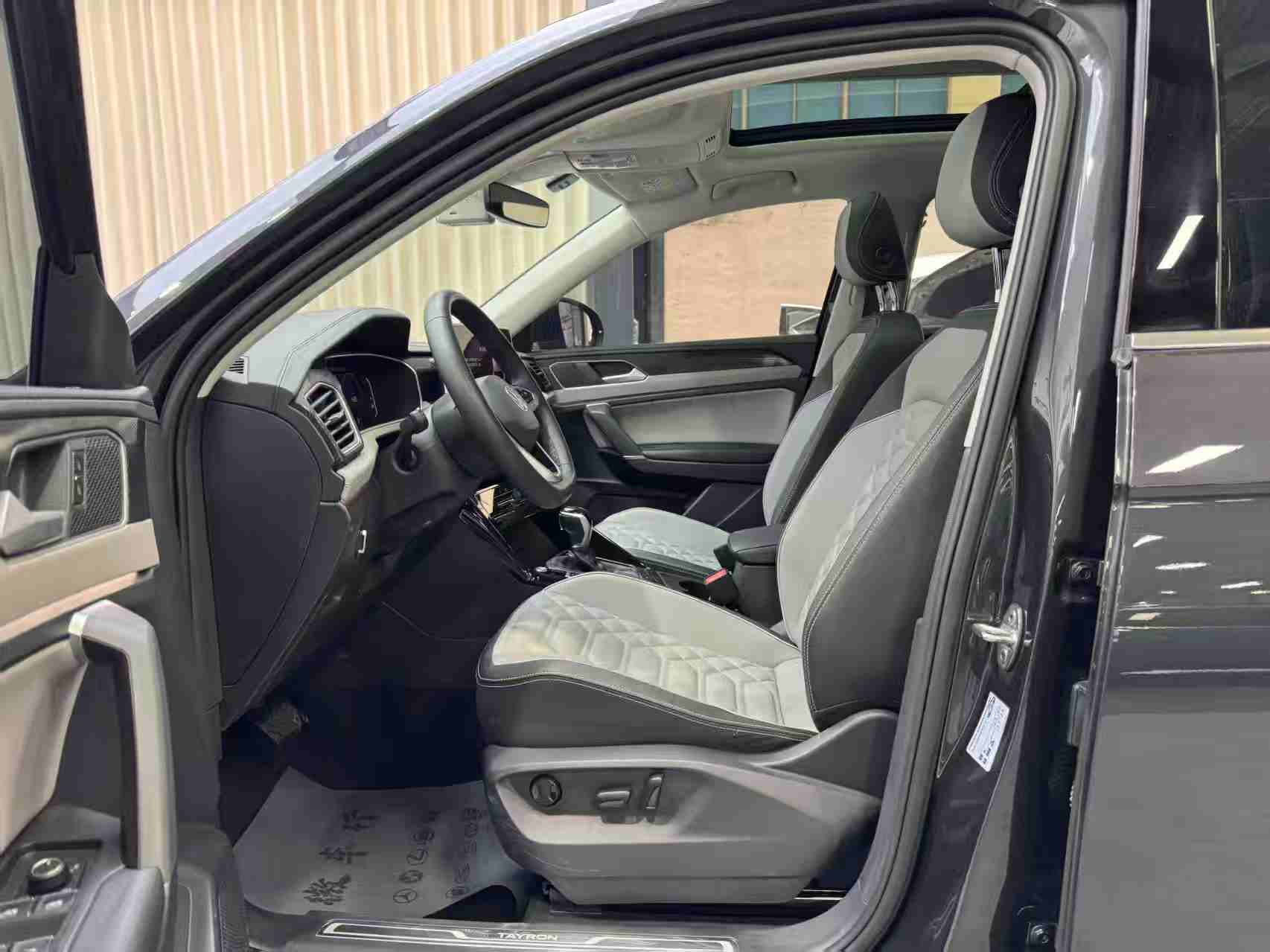 Volkswagen Tayron 280TSI Deluxe Plus Premium Edition