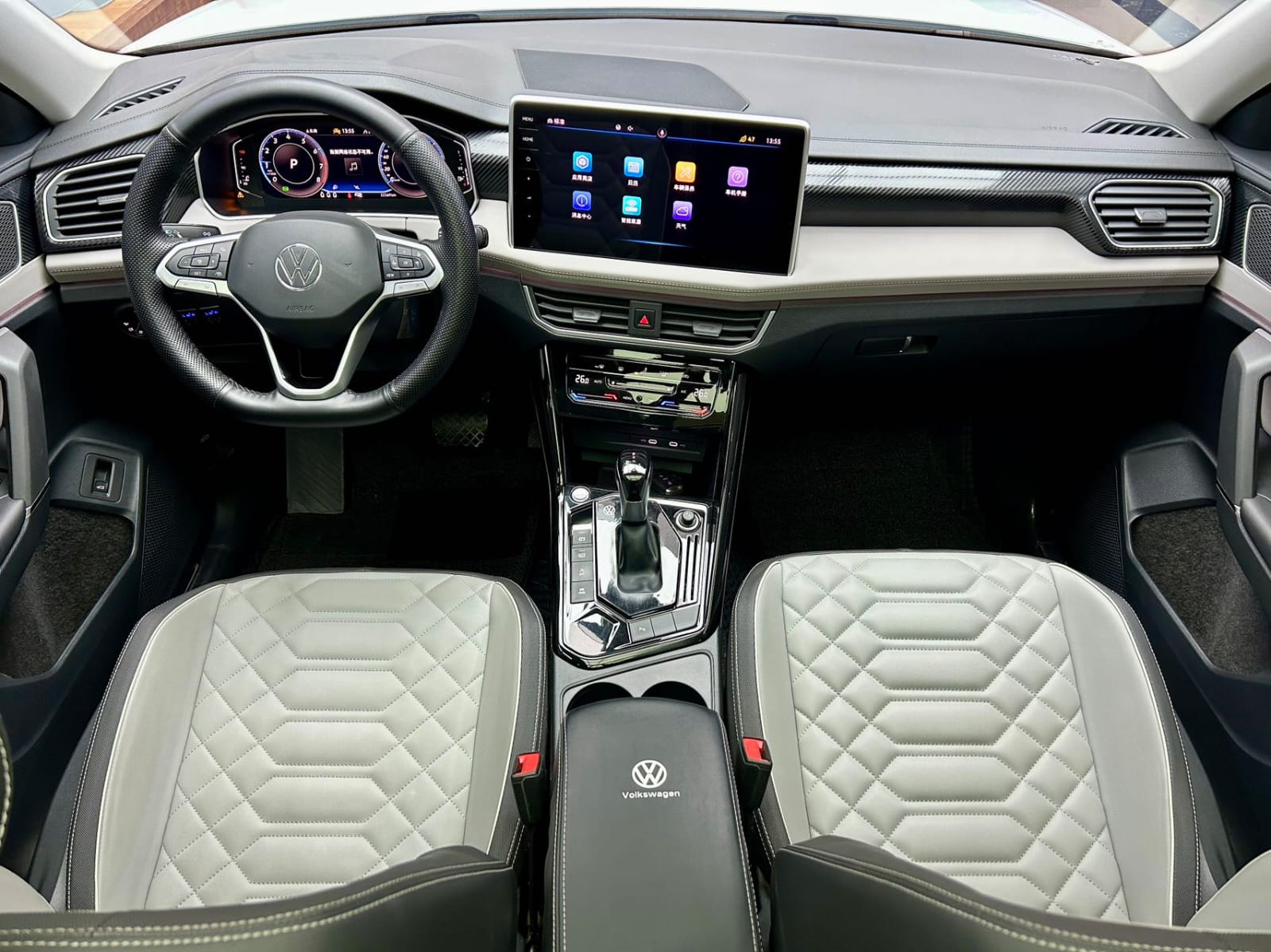 Volkswagen Tayron 280TSI Deluxe Plus Premium Edition