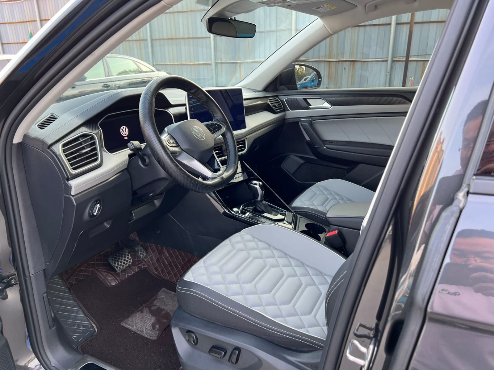 Volkswagen Tayron 280TSI Deluxe Plus Premium Edition