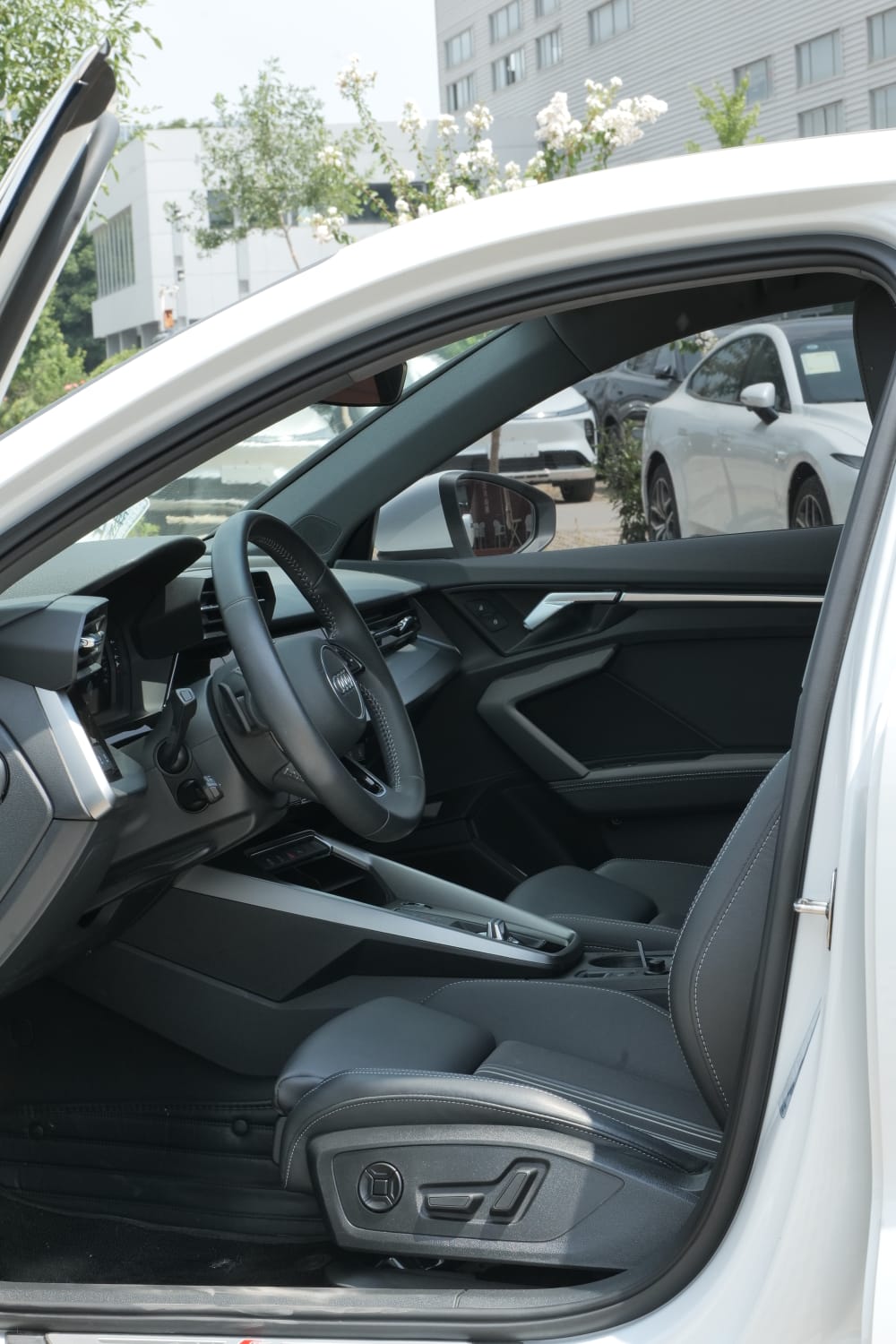 Audi A3L Limousine 35 TFSI Fashion Sport Edition - Фото 3