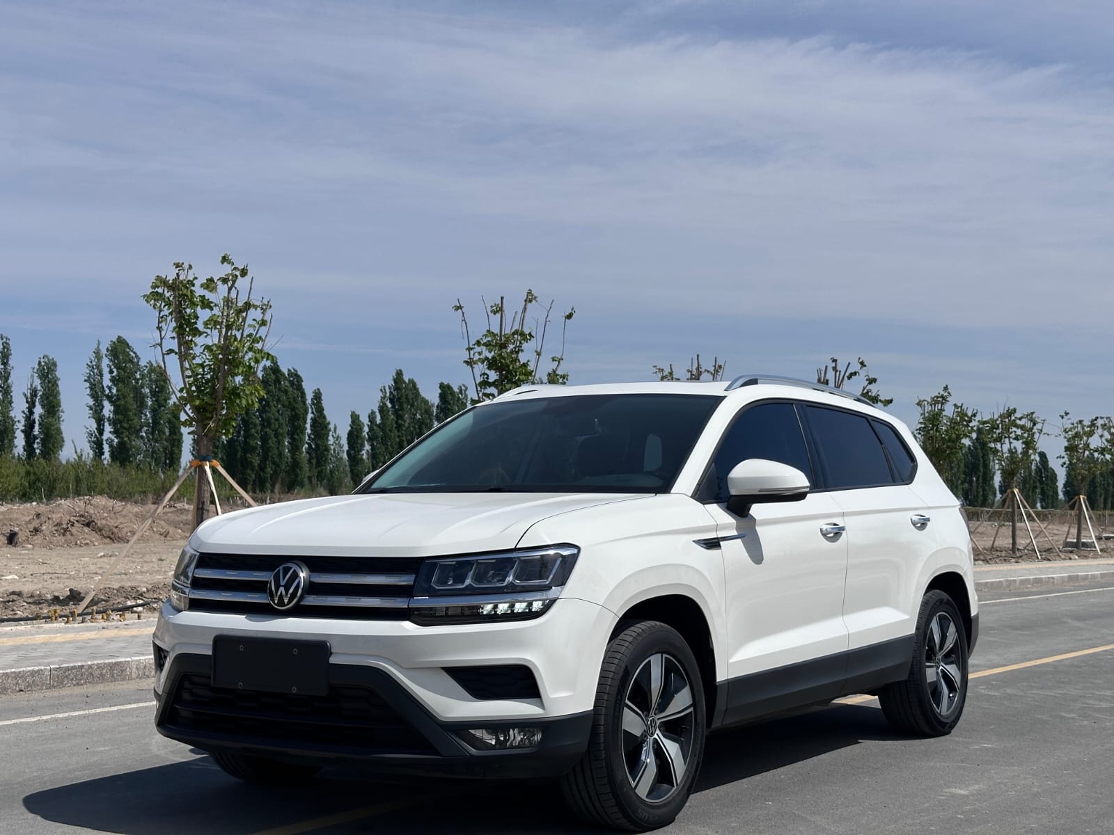 Volkswagen Tharu 280TSI