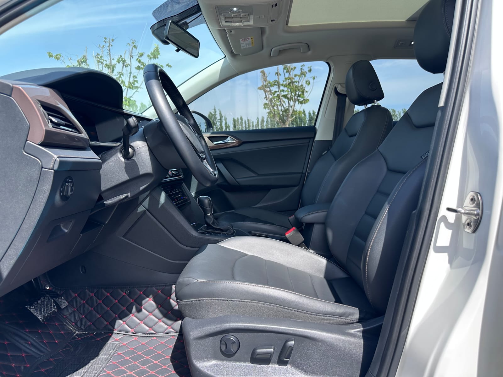 Volkswagen Tharu 280TSI