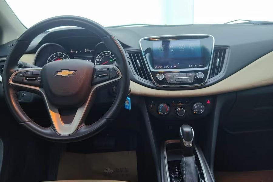 Chevrolet Monza (Cruze) 1.5L