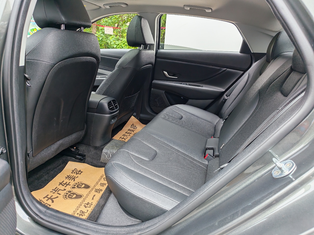 Hyundai Elantra 1.5L LUX Premium