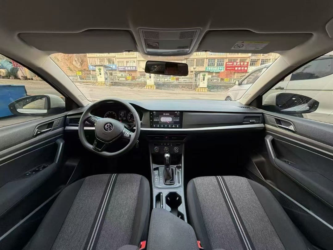 Volkswagen Lavida 1.5L Modern Edition
