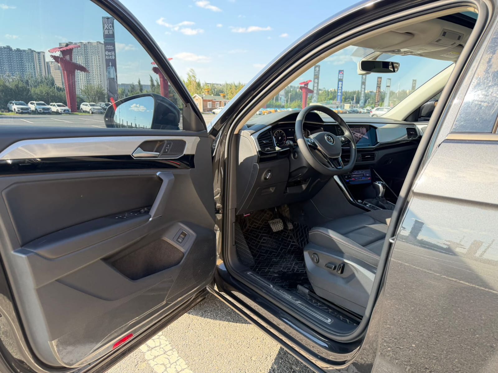 Volkswagen Tayron 280TSI Комфорт Интеллект
