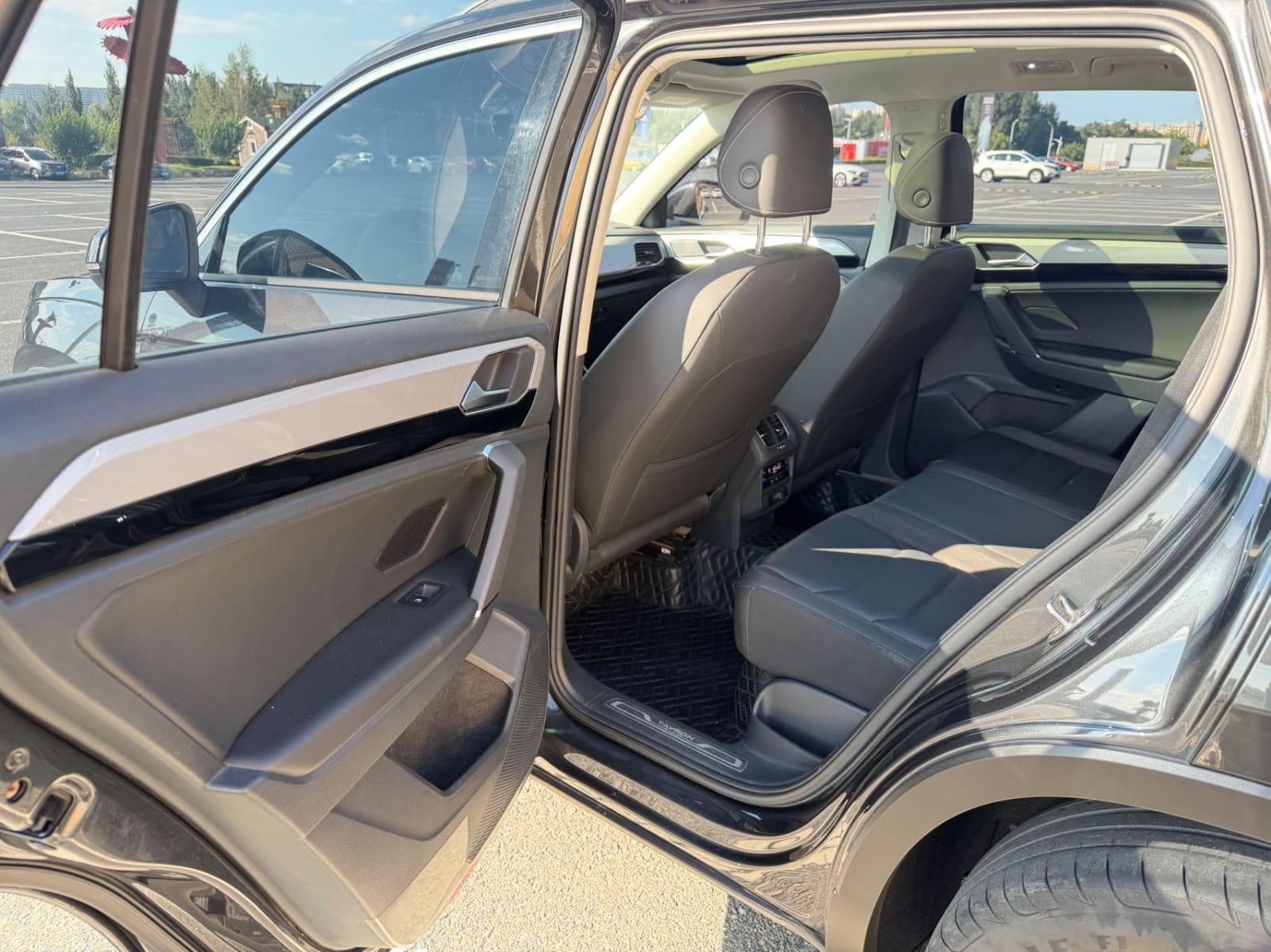 Volkswagen Tayron 280TSI Комфорт Интеллект