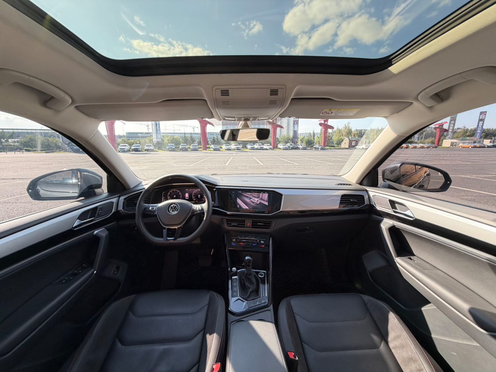 Volkswagen Tayron 280TSI Комфорт Интеллект