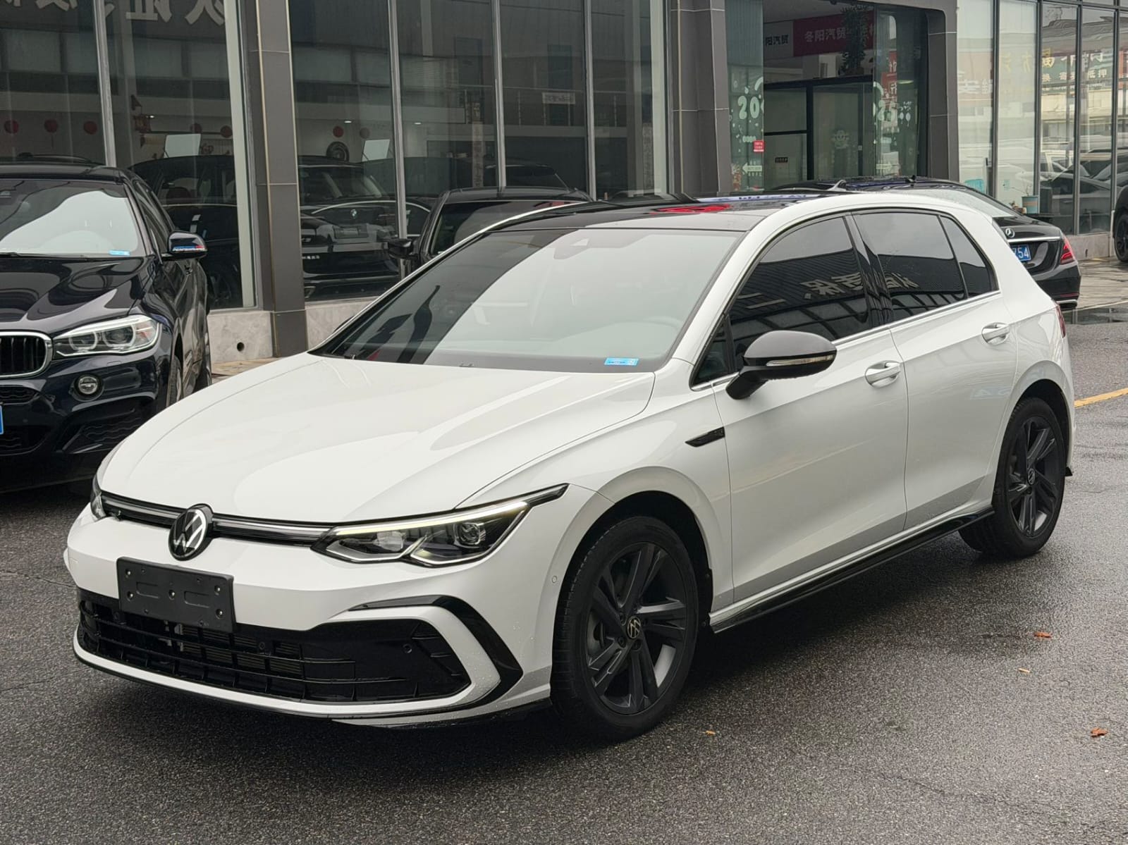 Volkswagen Golf 280TSI DSG R-Line