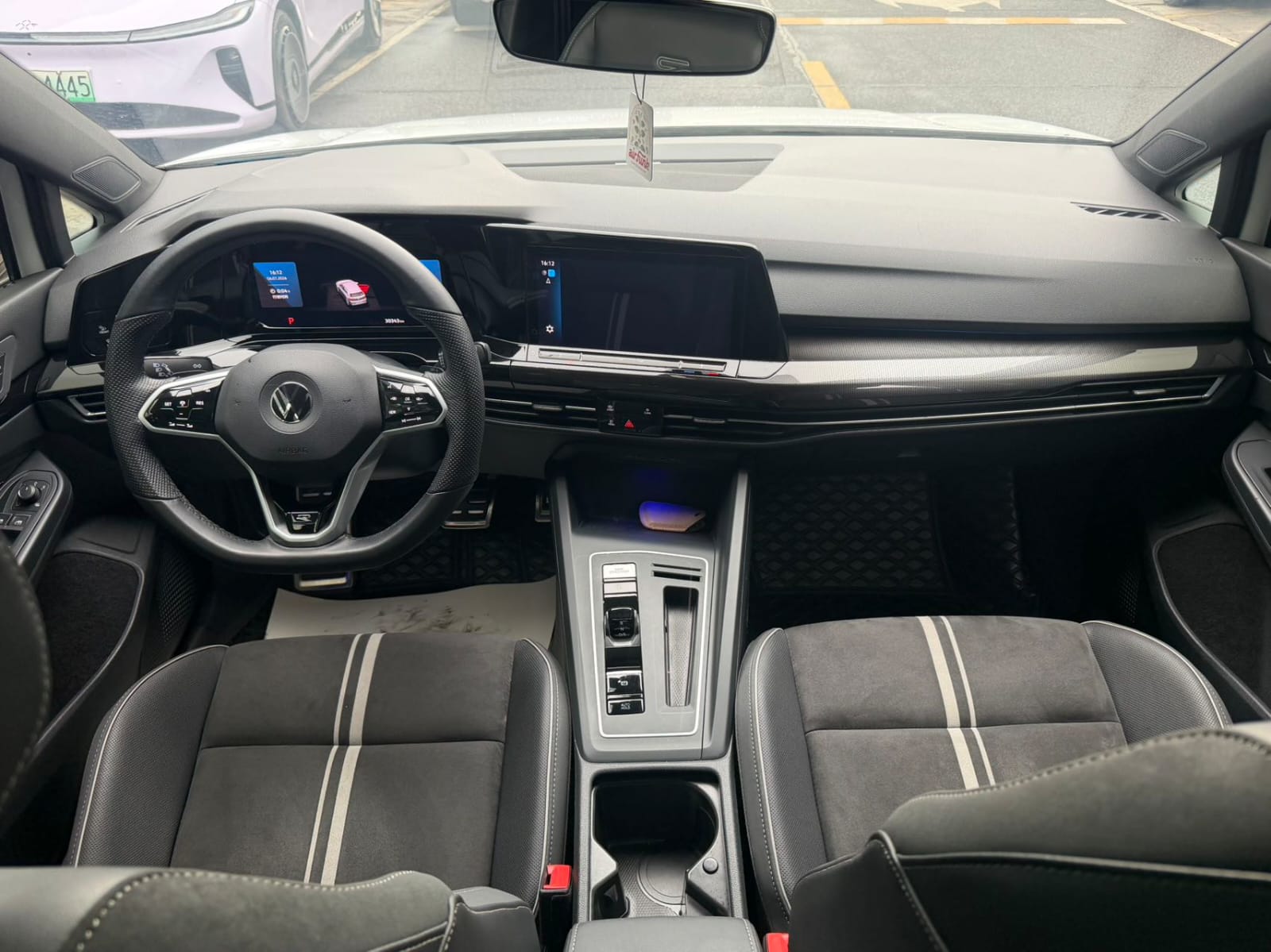 Volkswagen Golf 280TSI DSG R-Line