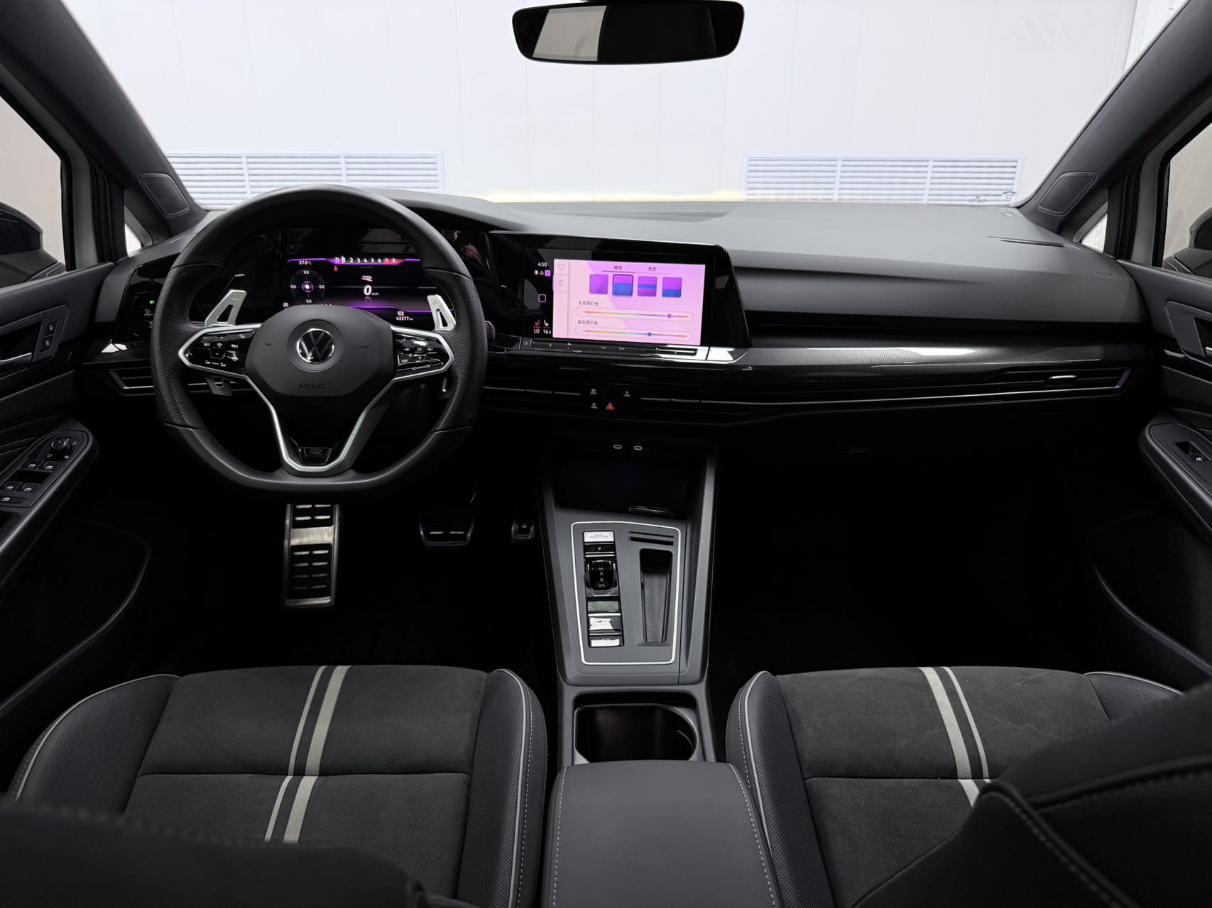 Volkswagen Golf 280TSI DSG R-Line