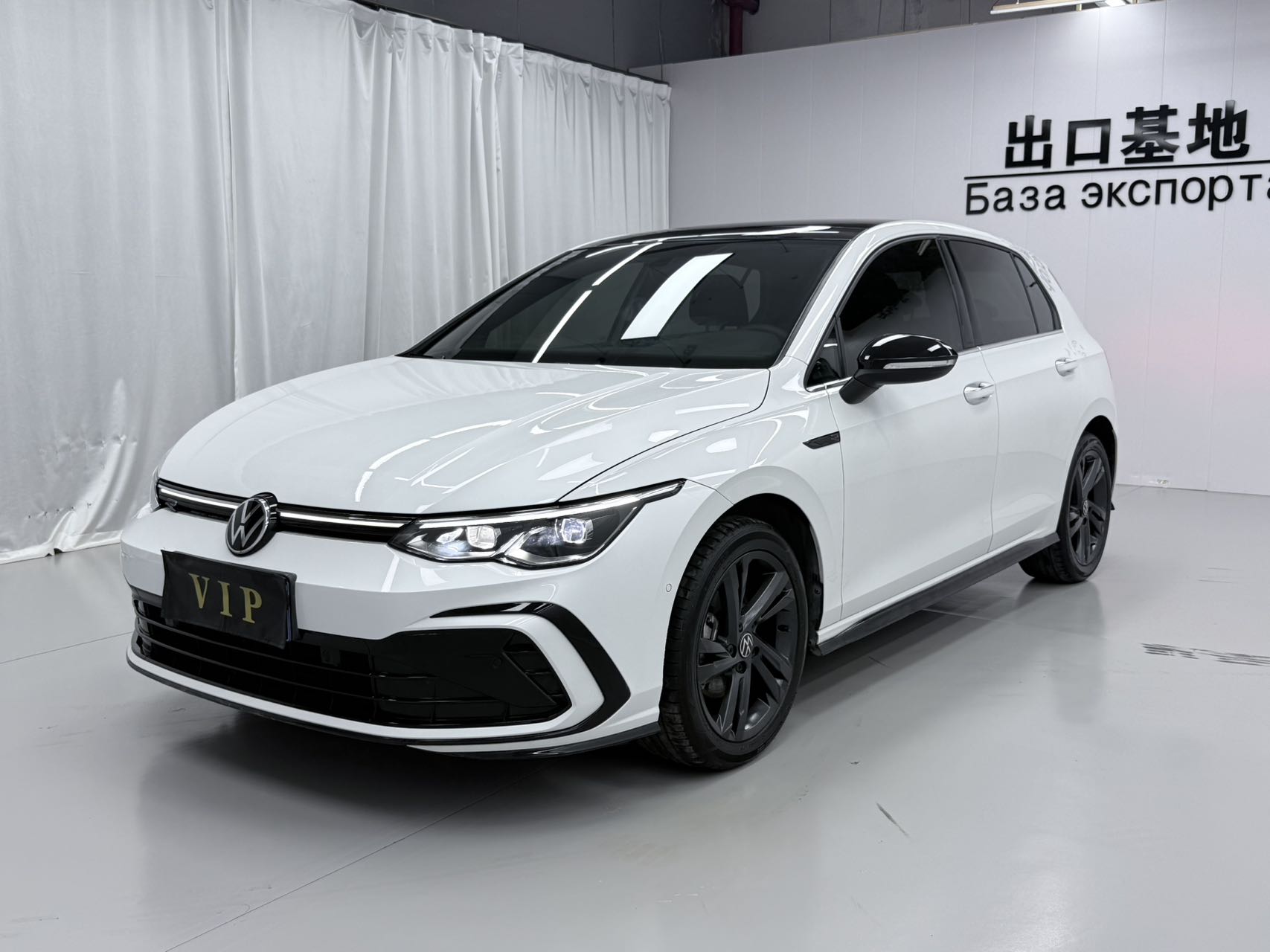 Volkswagen Golf 280TSI DSG R-Line