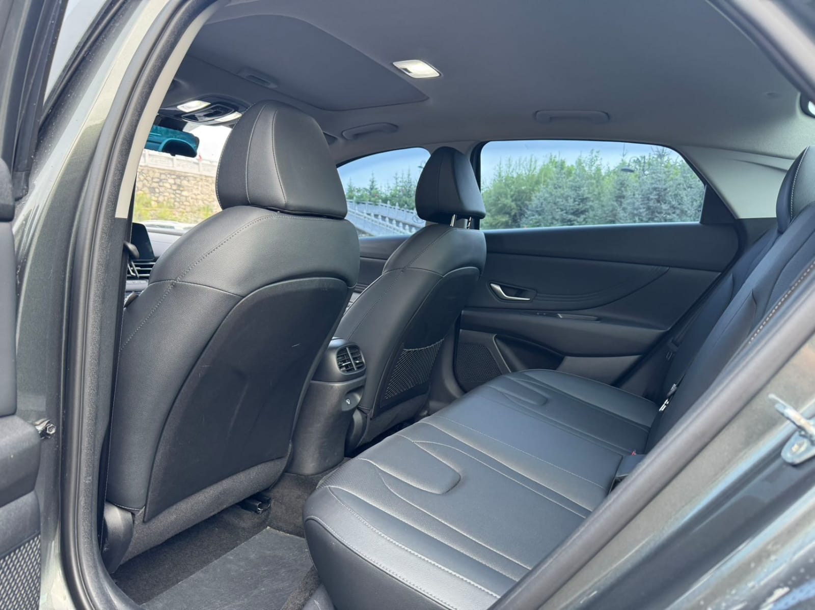 Hyundai Elantra 1.5L Premium Edition