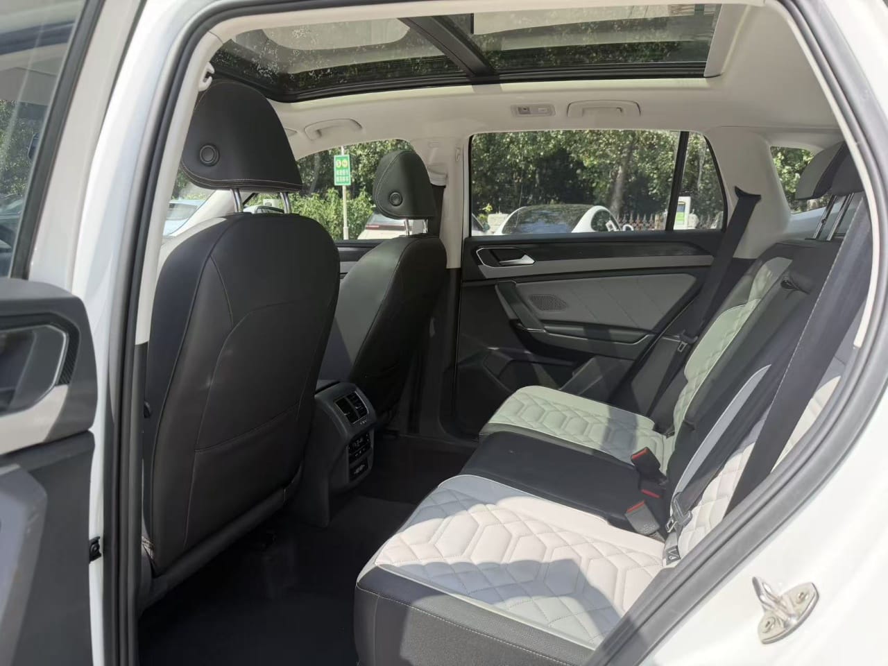 Volkswagen Tayron 280TSI Deluxe Plus Premium Edition