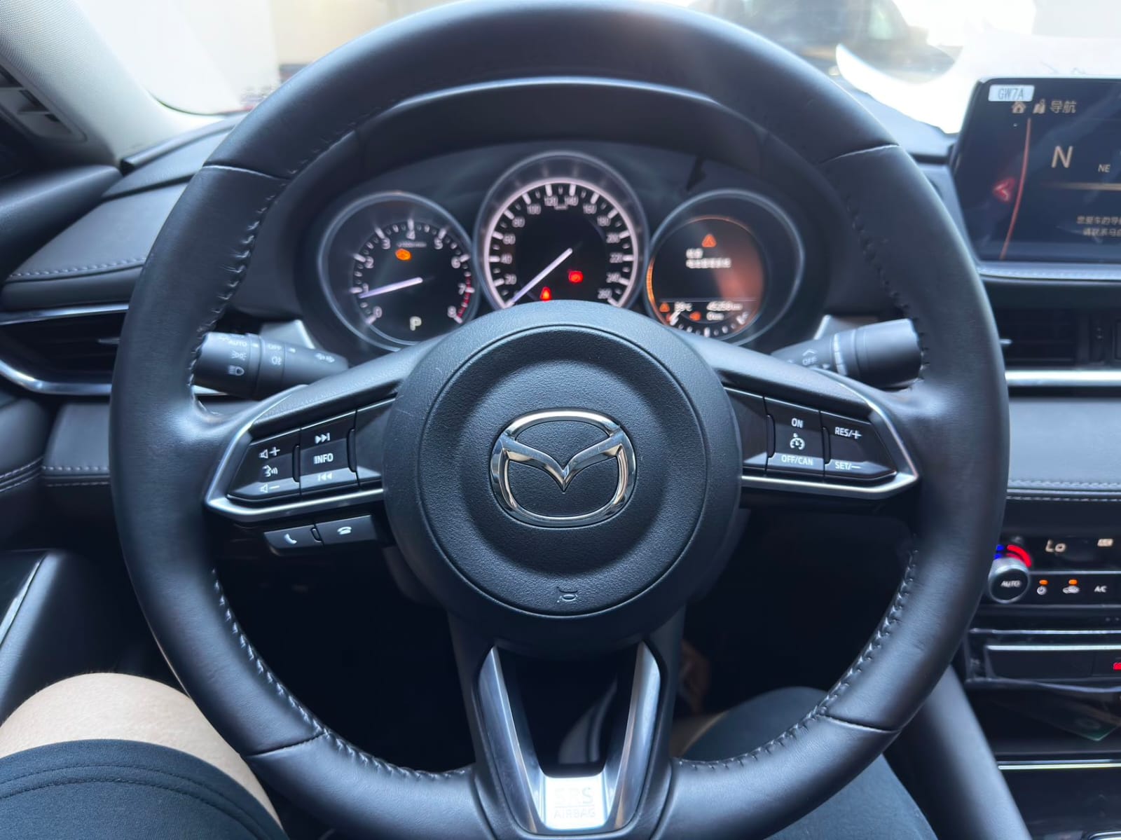 Mazda 6 (Mazda Atenza) 2.0L Skyactiv Luxury